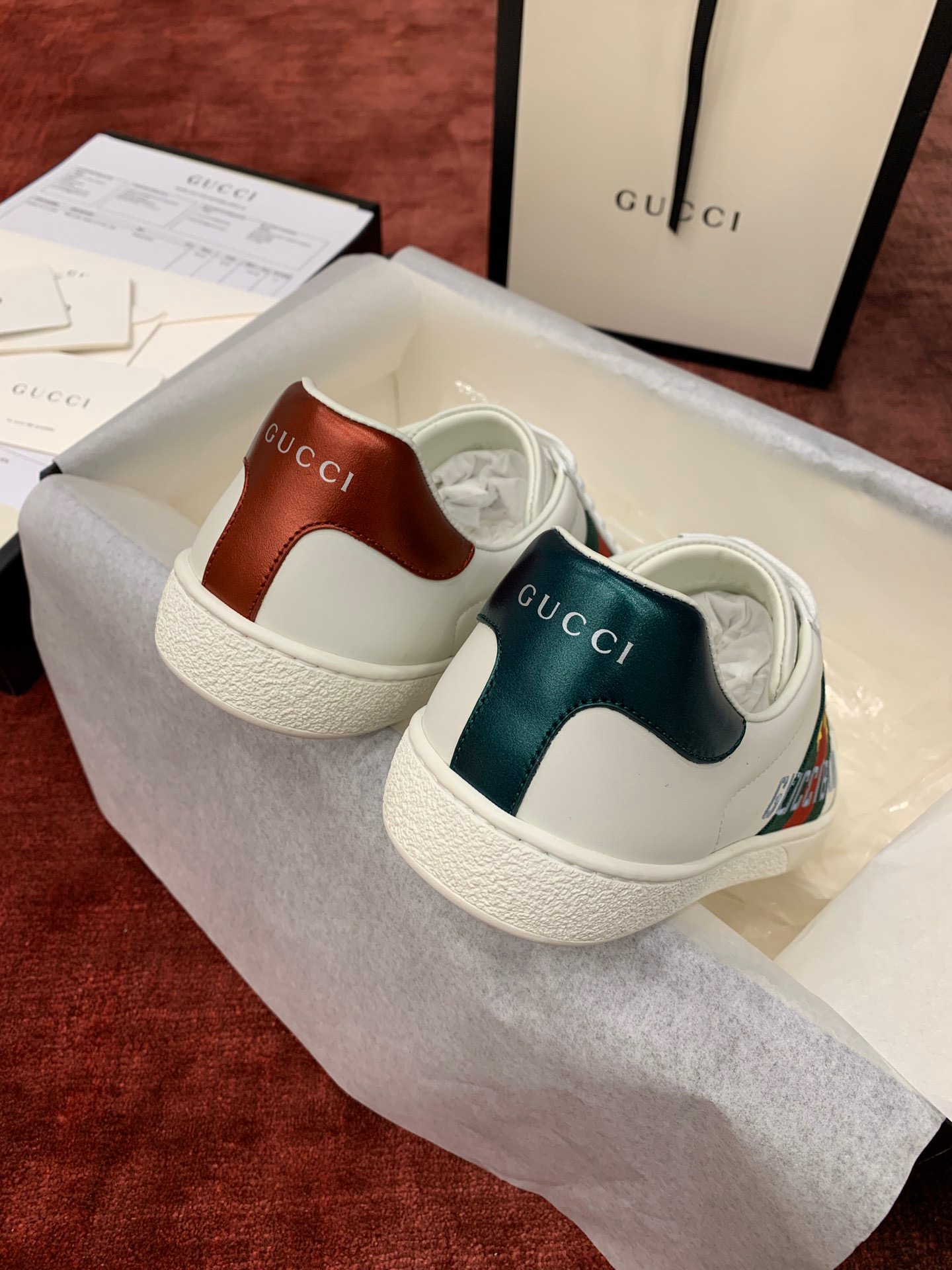 GIÀY GUCCI Leather Ace Sneakers Gucci Band Star White