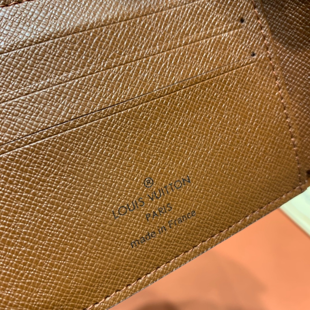 VÍ LOUIS VUITTON MONOGRAM WALLET