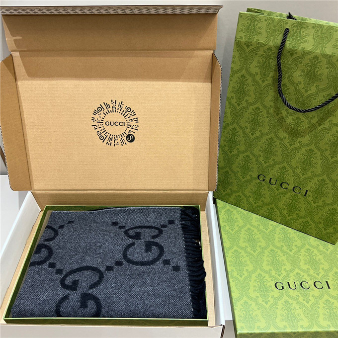 KHĂN Gucci GG Cashmere scarf