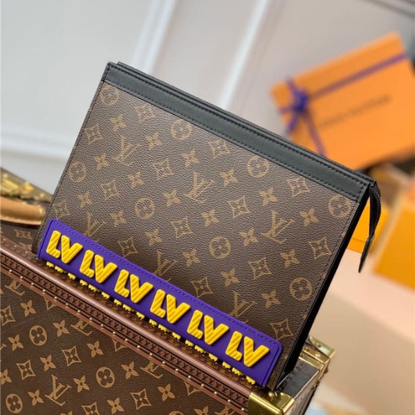 Túi LOUIS VUITTON  pochette voyage mm bag unisex