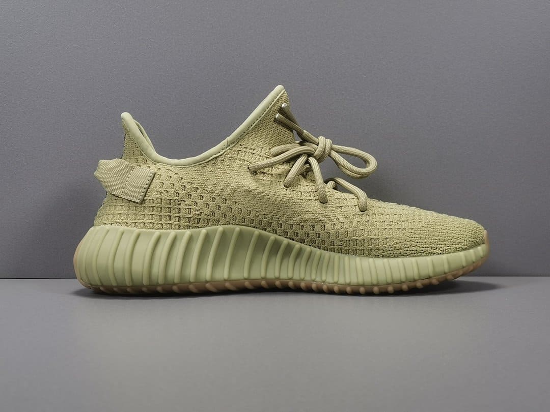 GIÀY ADIDAS Yeezy 350 Boost SULFUR MATCHA GREEN Giày Adidas Yeezy 350 Boost Sulfur Matcha Green