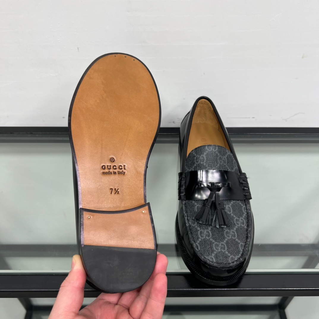 GIÀY GUCCI GG LEATHER  LOGO LOAFER SHOES
