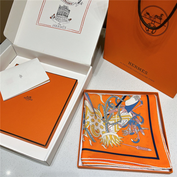 KHĂN Hermes Le Sacre Des Saisons Silk scarf