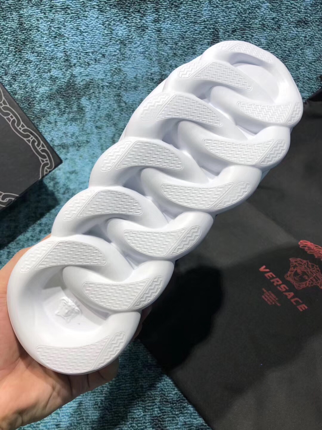 GIÀY Versace Chain Reaction Sneakers