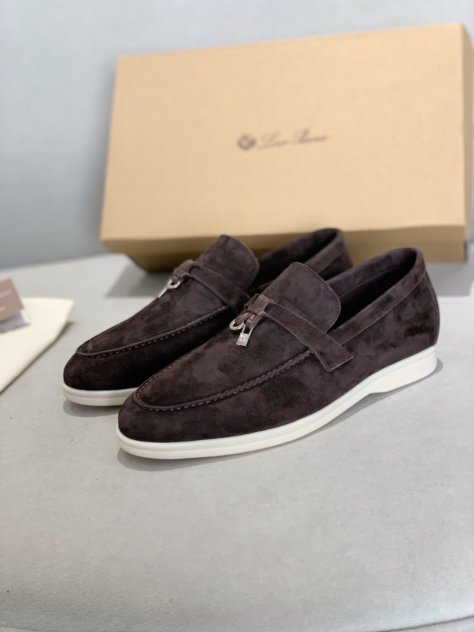GIÀY LORO PIANA DARK PLUM SHEEPSKIN SUEDE LOAFER DA CỪU