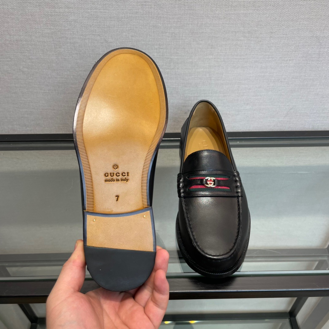 GIÀY GUCCI GG LEATHER  LOGO LOAFER SHOES