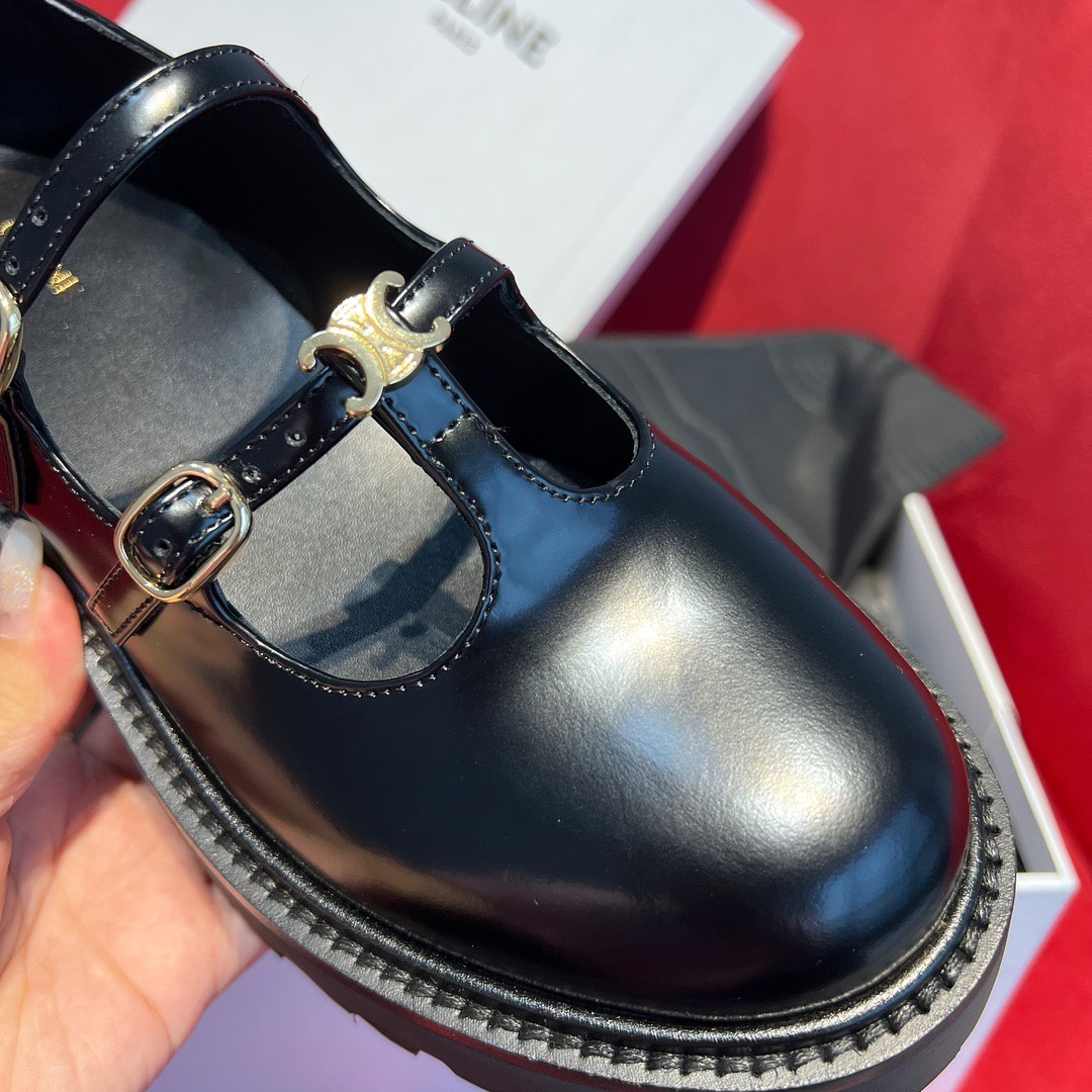 GIÀY CELINE Black Leather loafer