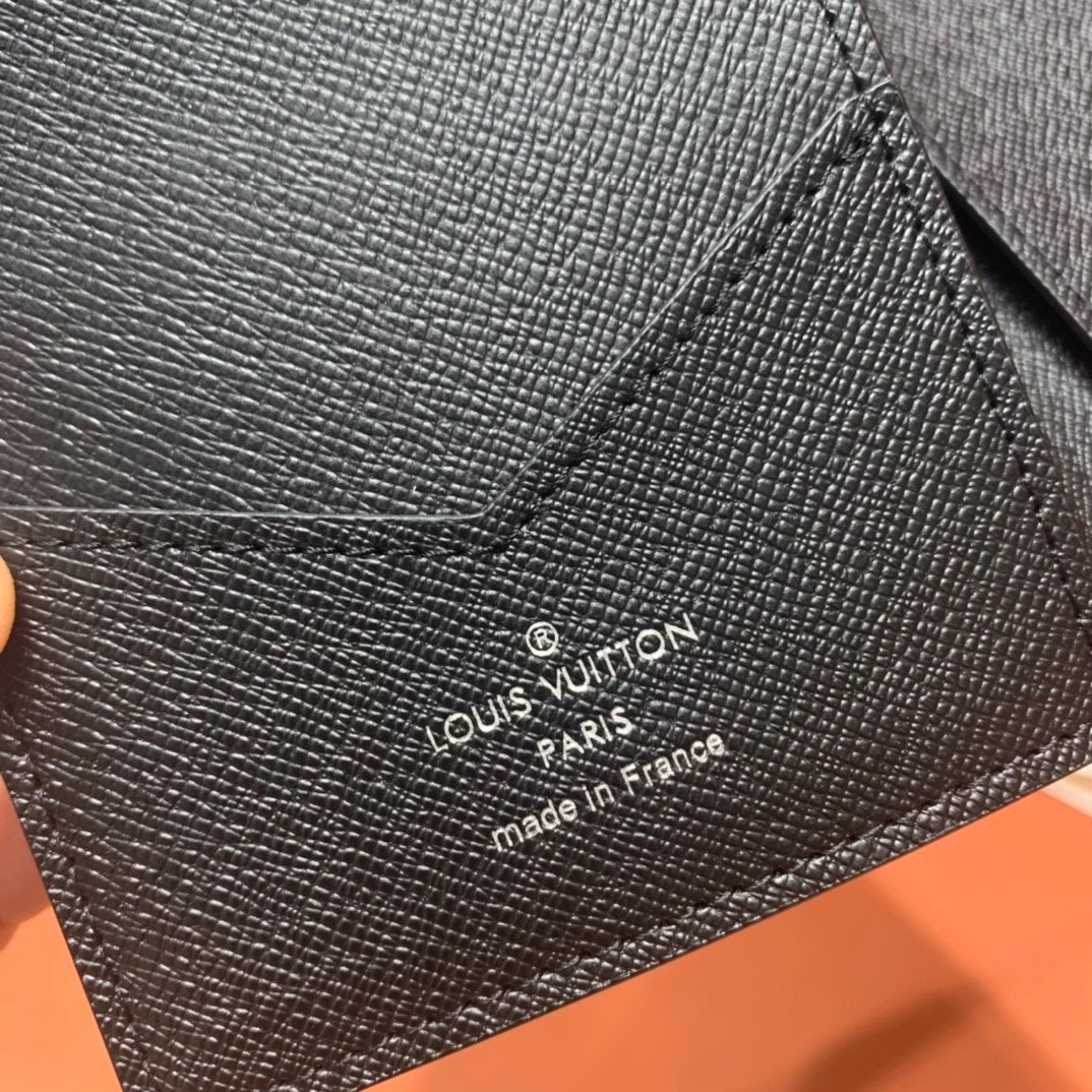 VÍ LOUIS VUITTON MONOGRAM WALLET
