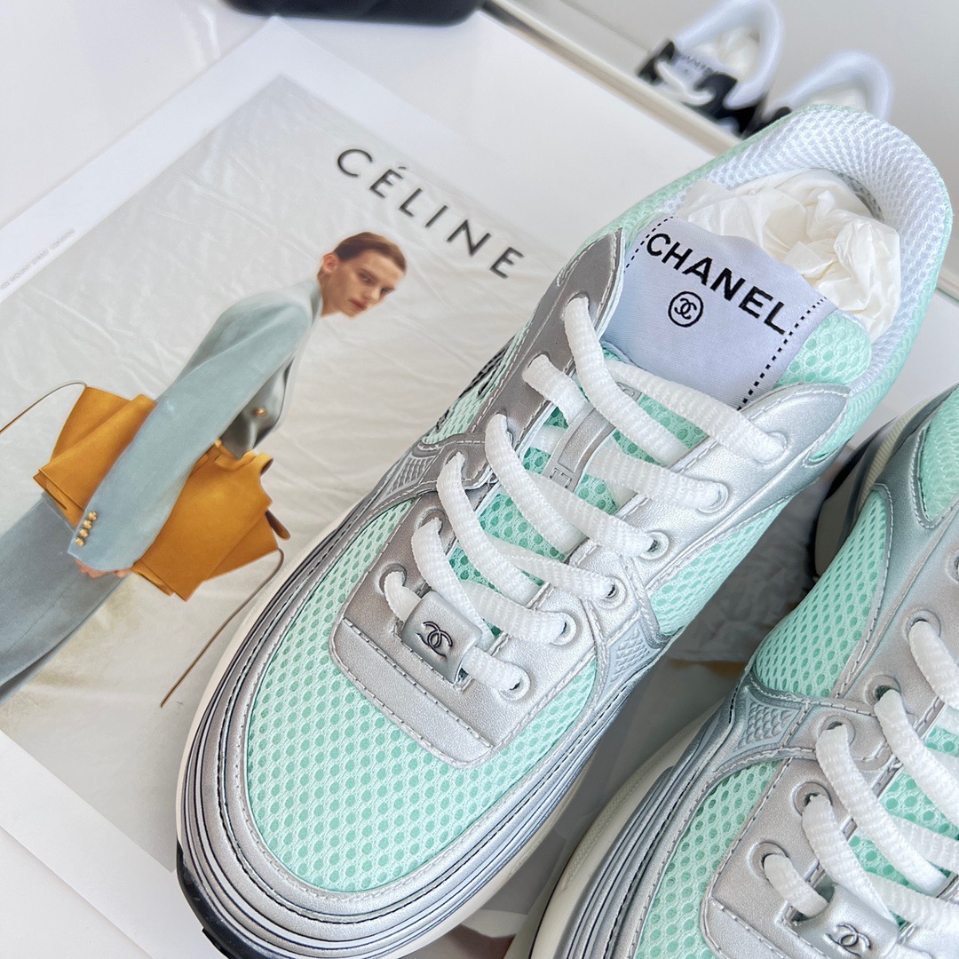 GIÀY CHANEL CC LOGO SNEAKER SHOES