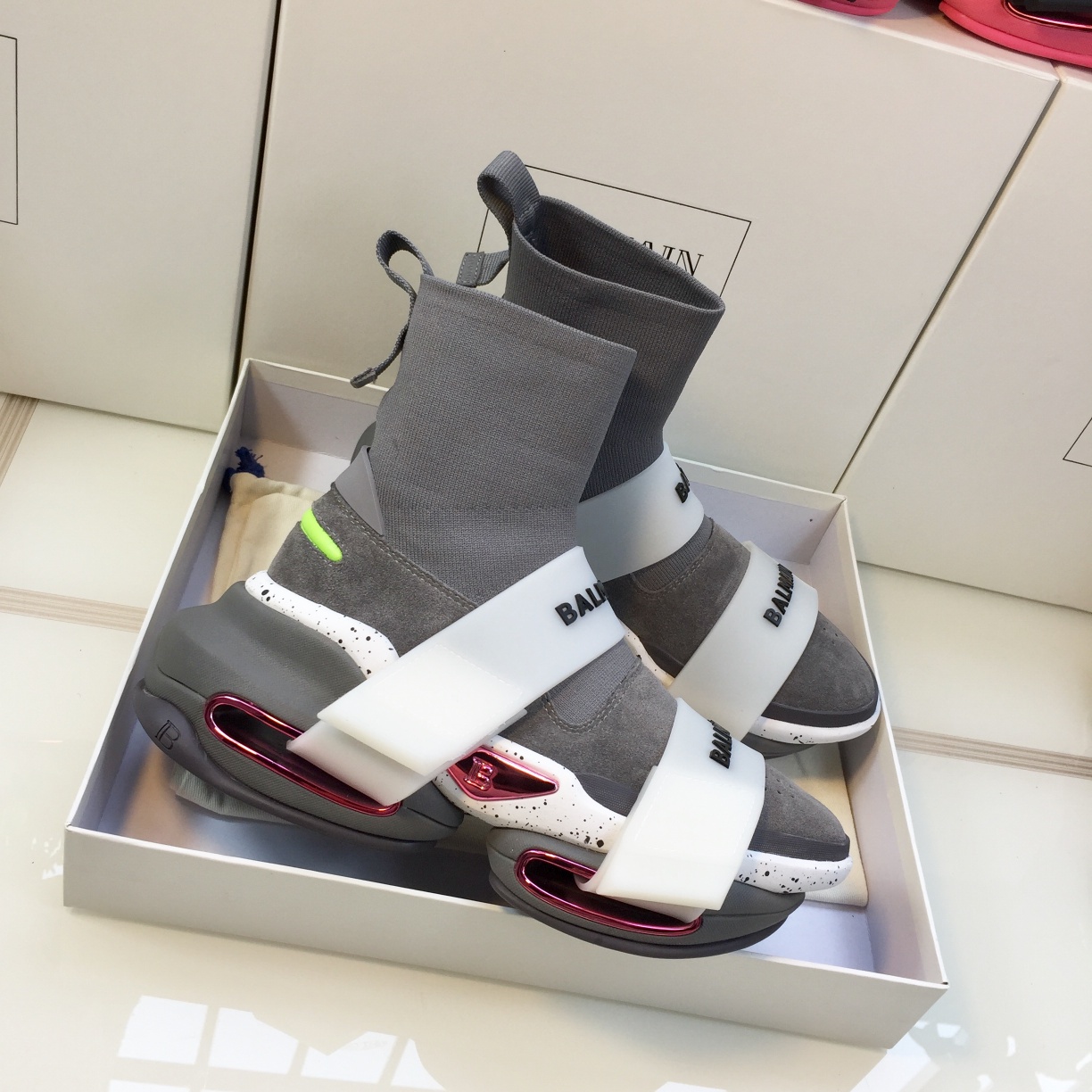 GIÀY BALMAIN GREY PINK HIGH TOP SNEAKERS