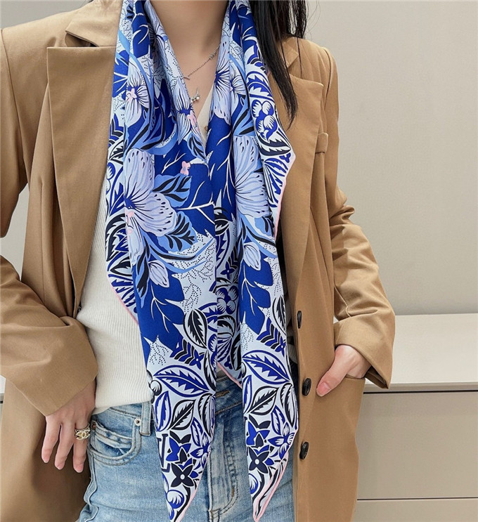 KHĂN Louis Vuitton LV Cashmere scarf