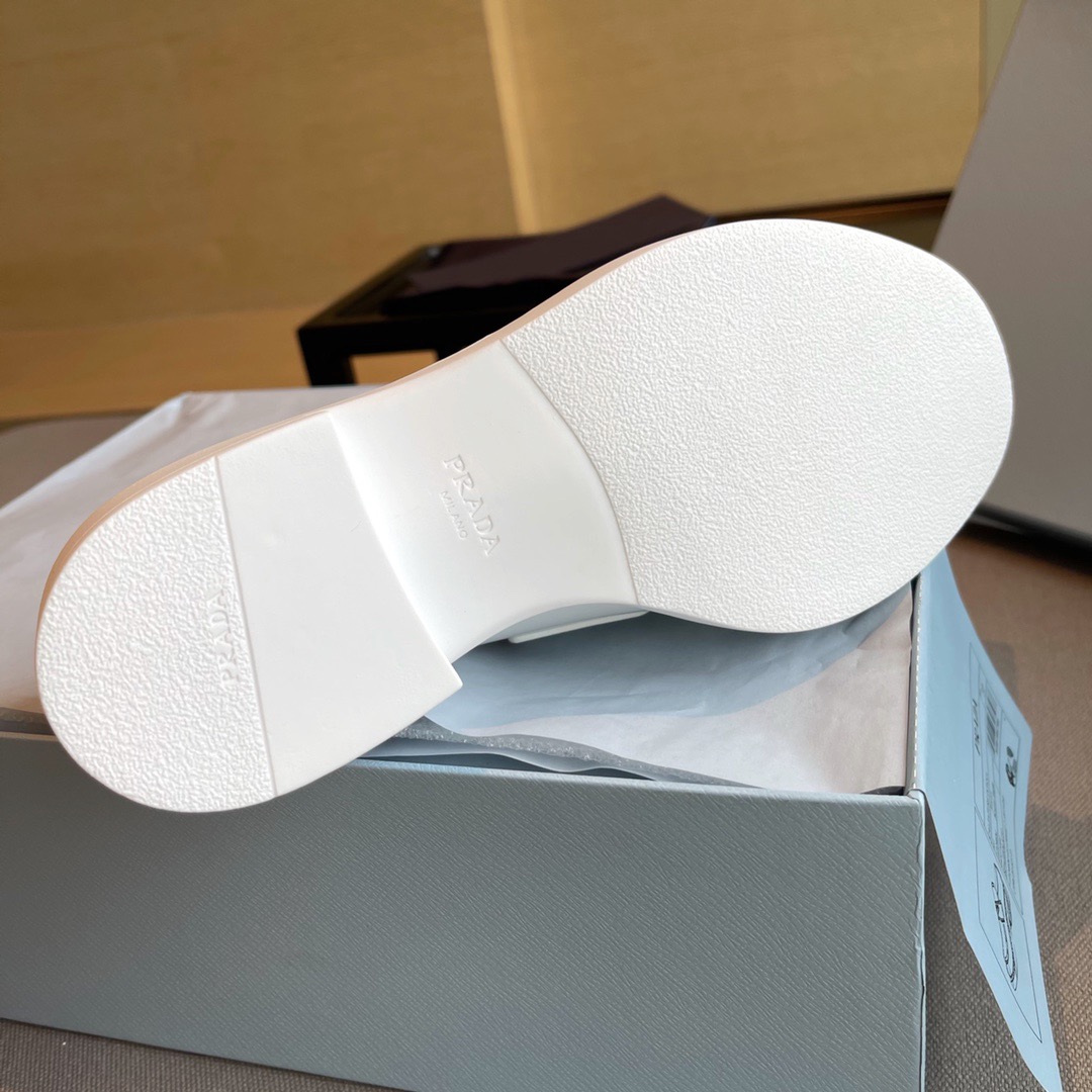 GIÀY PRADA Leather loafer