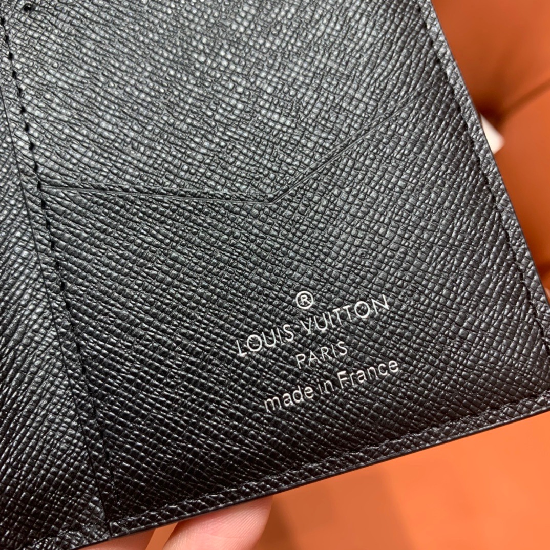 VÍ LOUIS VUITTON MONOGRAM WALLET