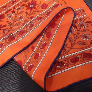 KHĂN Hermes Women La Maison Des Carres Pegase Dhermes AU Bloc Scarf-Orange