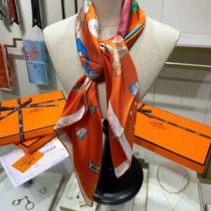 KHĂN Hermes Women Hermes Story Scarf 90 in Silk Twill with Hand-Rolled Edges-Orange
