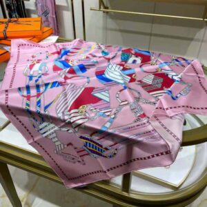 KHĂN Hermes Women Tatersale En Zigzag Scarf 45 in Silk Twill-Pink