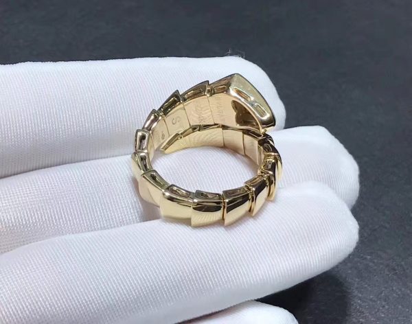 Nhẫn BVLGARI Serpenti Viper Xà Cừ Ngọc Trai vàng vàng 18K