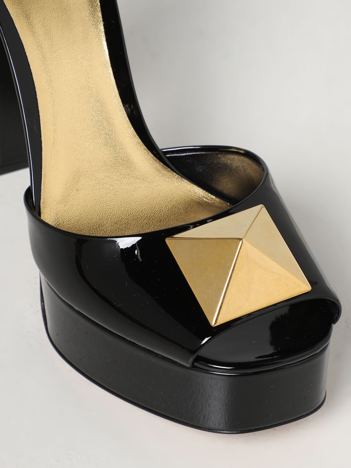 GIÀY VALENTINO GARAVANI Black high heel