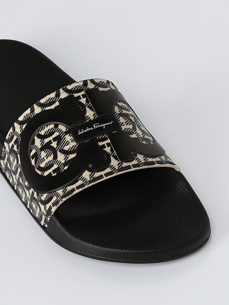 DÉP SALVATORE FERRAGAMO Logo sandals
