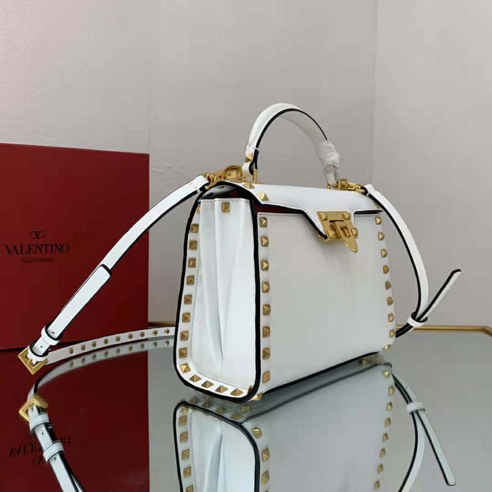TÚI Valentino Rockstud Alcove Grainy Calfskin Handbag-White
