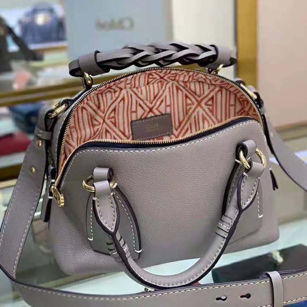 TÚI Chloe Bag in Grained and Shiny Calfskin