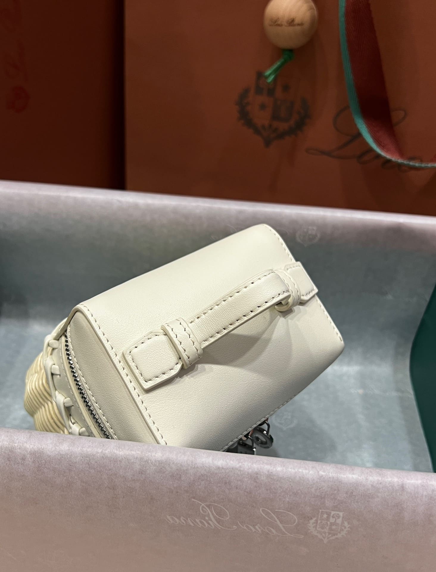 TÚI Loro Piana Women Extra Pocket Cross Body Wicker bằng da bê kết hợp tre đan