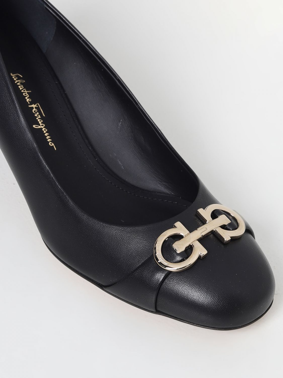 GIÀY SALVATORE FERRAGAMO Black high heel shoes