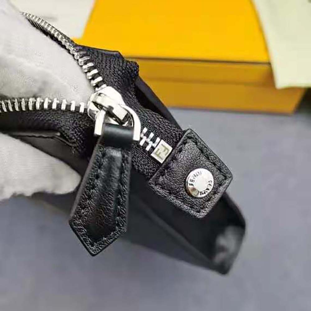 TÚI Fendi Flat Pouch Black Leather Pouch