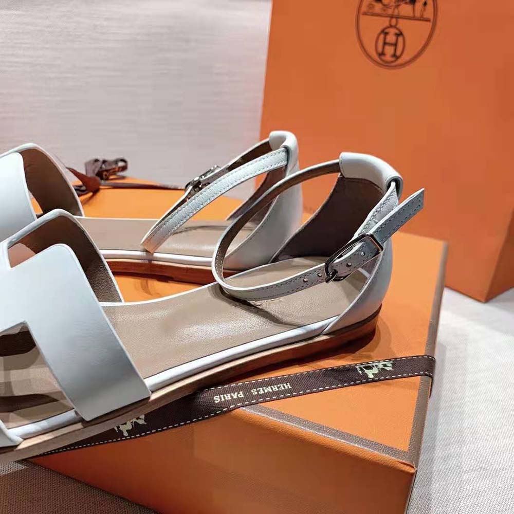 GIÀY Hermes Women Santorini Sandal in Calfskin Leather-White SS2022