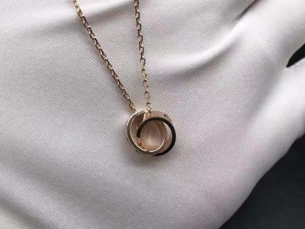 Vòng cổ Cartier Love vàng hồng 18K