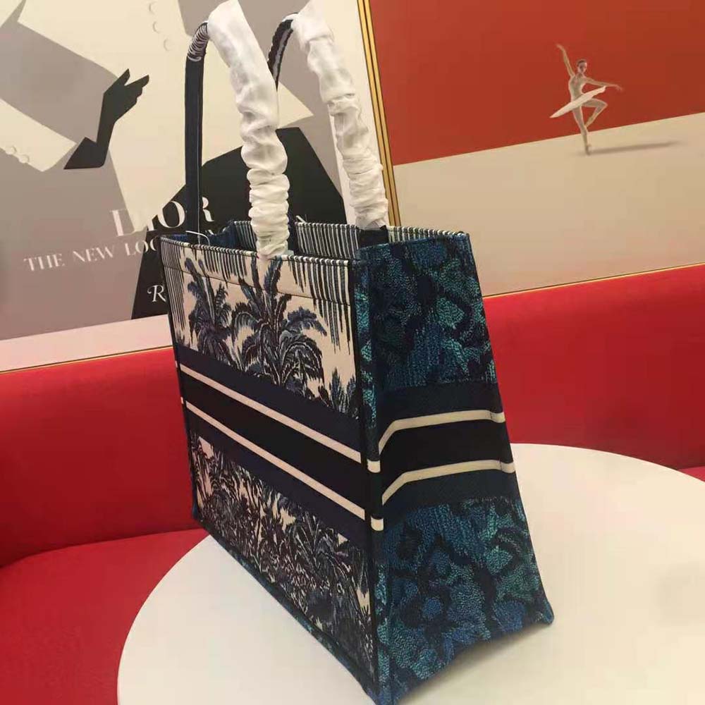 TÚI Dior Book Tot Blue Dior Palms Embroidery