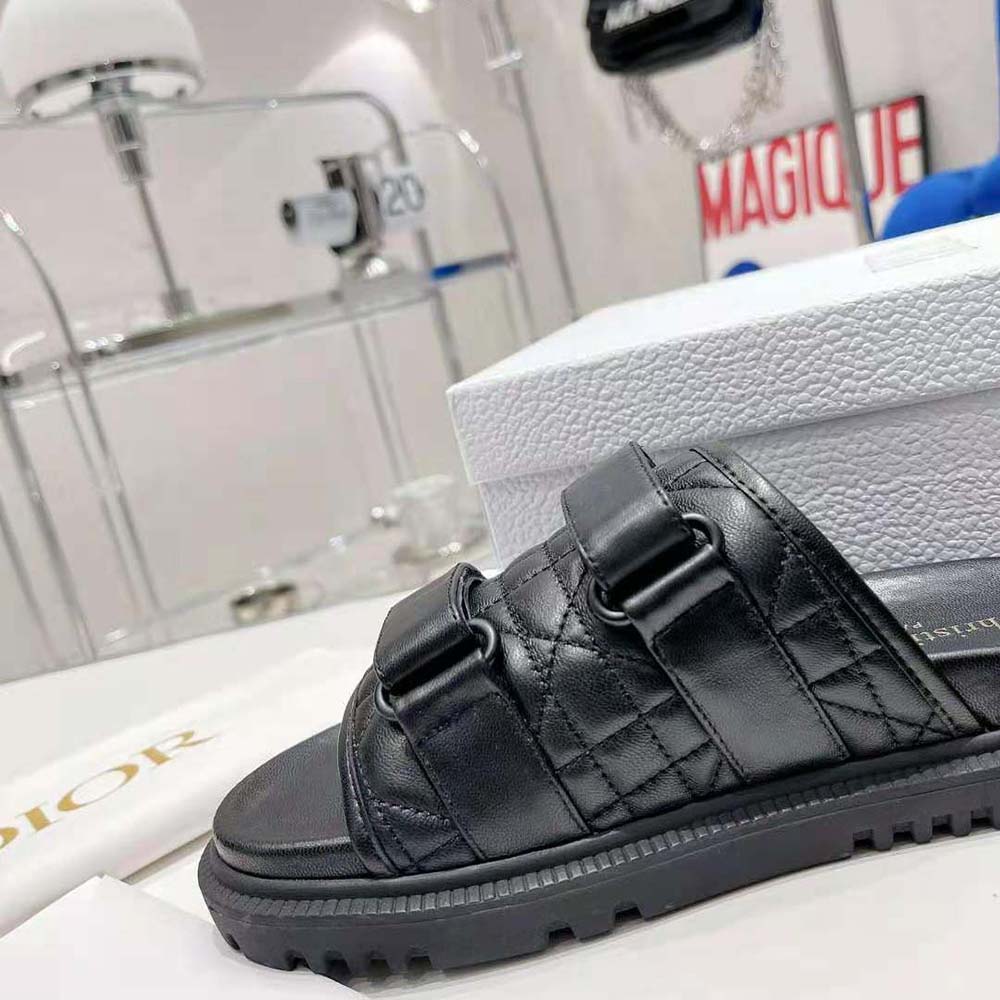 DÉP DIOR Dio(r)evolution Slide Black Quilted Cannage Calfskin