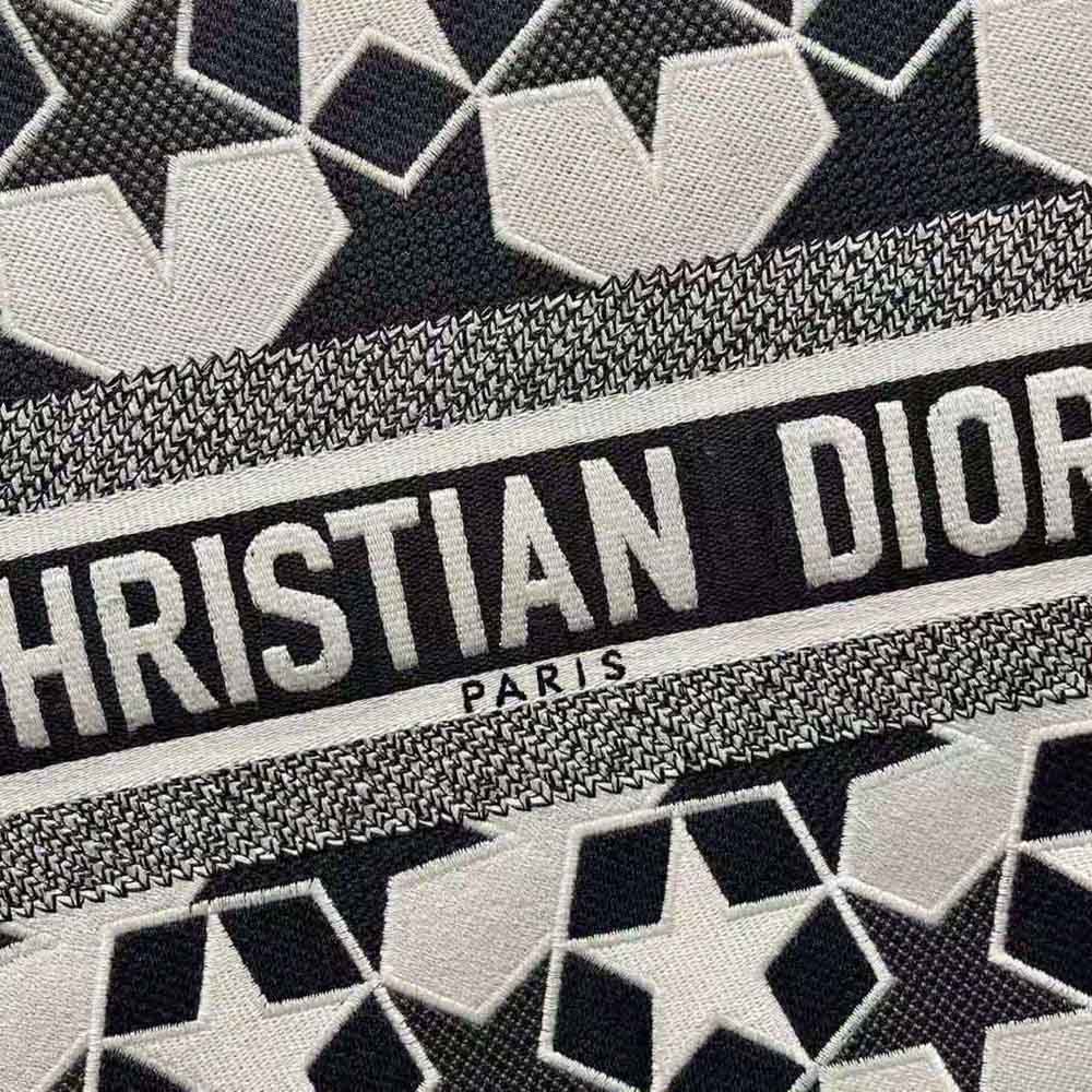 TÚI Dior Women Large Dior Book Tote Blue and White Dior Etoile Embroidery