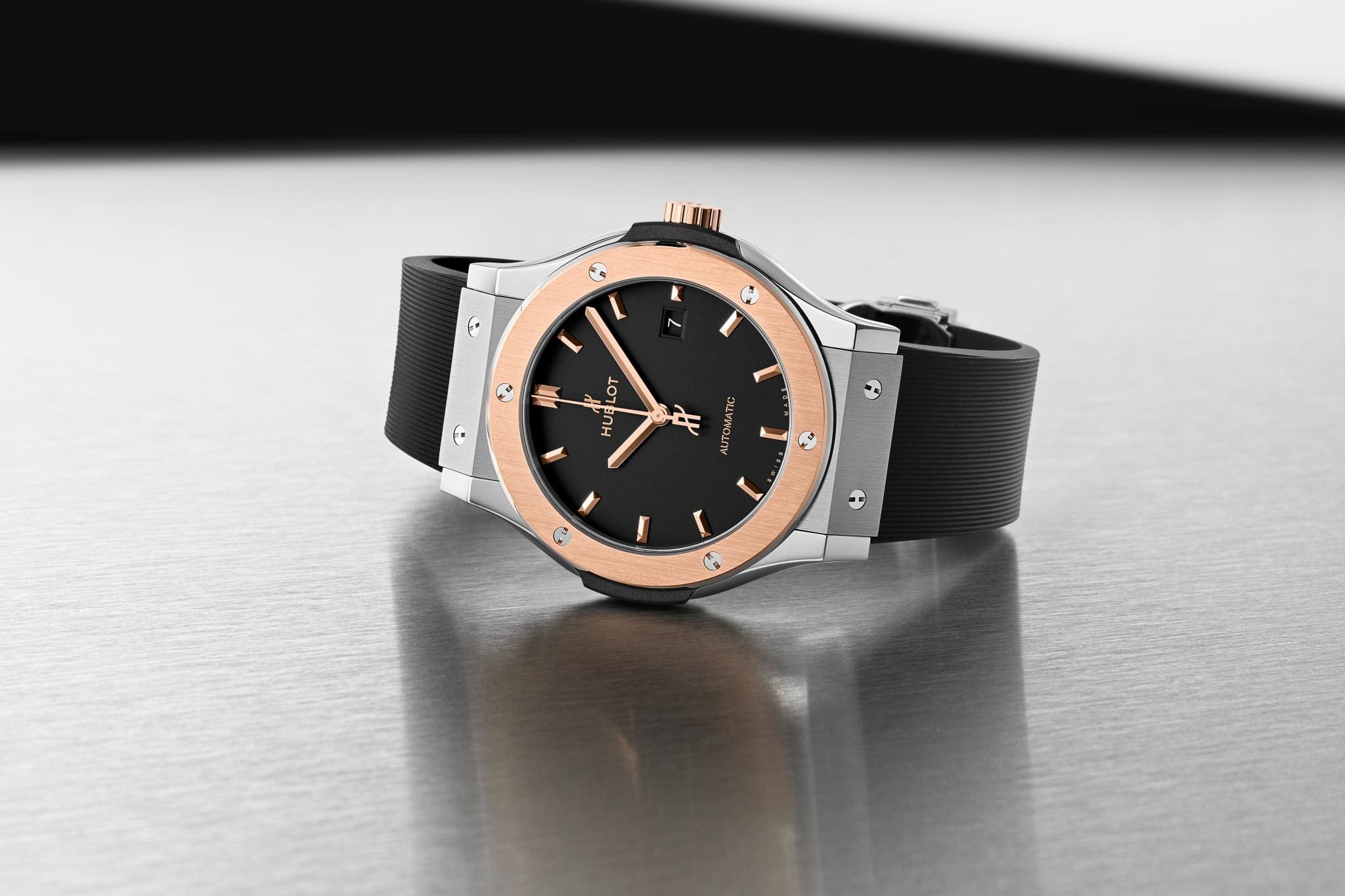 ĐỒNG HỒ HUBLOT CLASSIC FUSION TITANIUM KING GOLD 38MM
