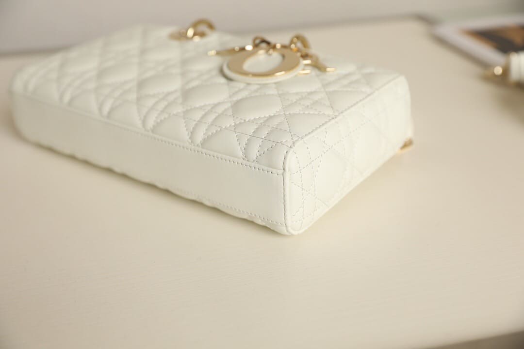 TÚI CHRISTIAN DIOR Lady D-Joy Bag Bright White Cannage Lambskin