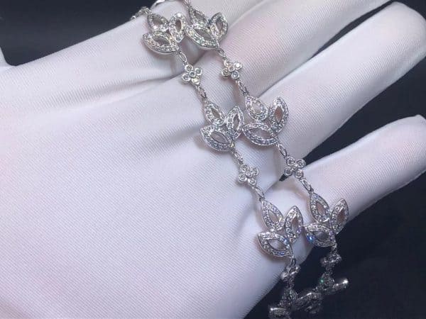 Vòng tay Harry Winston Lily Cluster diamond kim cương vàng trắng 18K