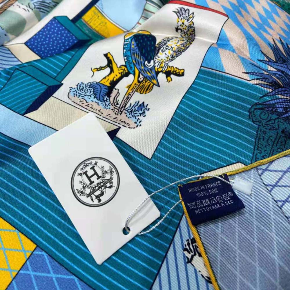 KHĂN Hermes Women Grand Theatre Nouveau Scarf 90 in Silk Twill-Navy