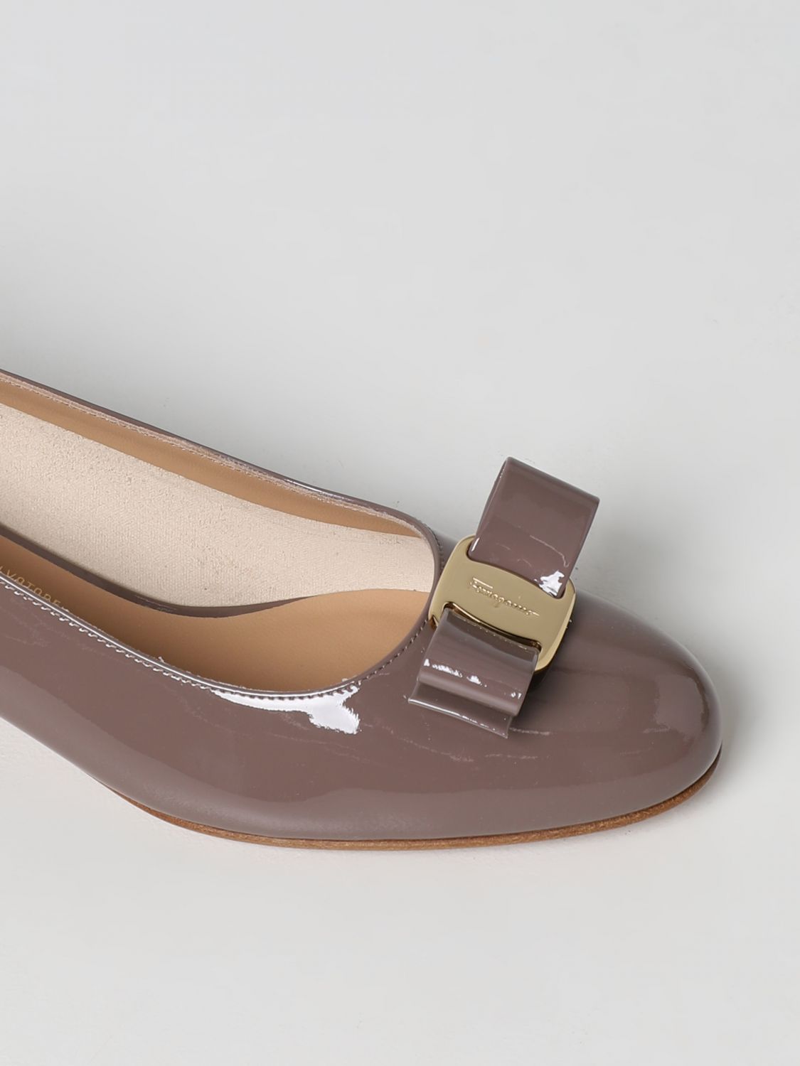 GIÀY SALVATORE FERRAGAMO Grey high heel shoes