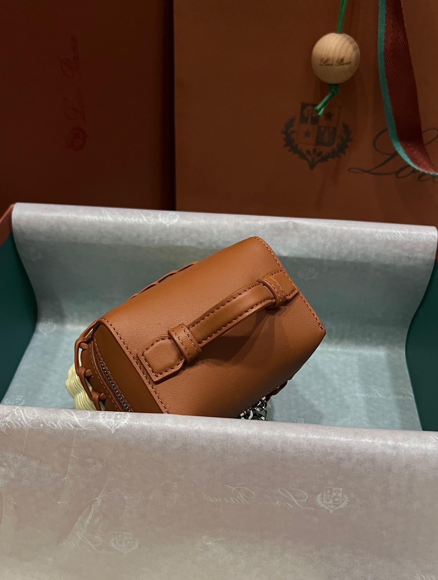 TÚI Loro Piana Women Extra Pocket Cross Body Wicker bằng da bê kết hợp tre đan