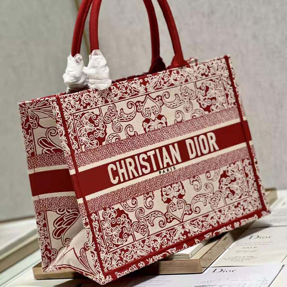 TÚI Christian Dior Book Tote White and Red Dior Bandana Embroidery