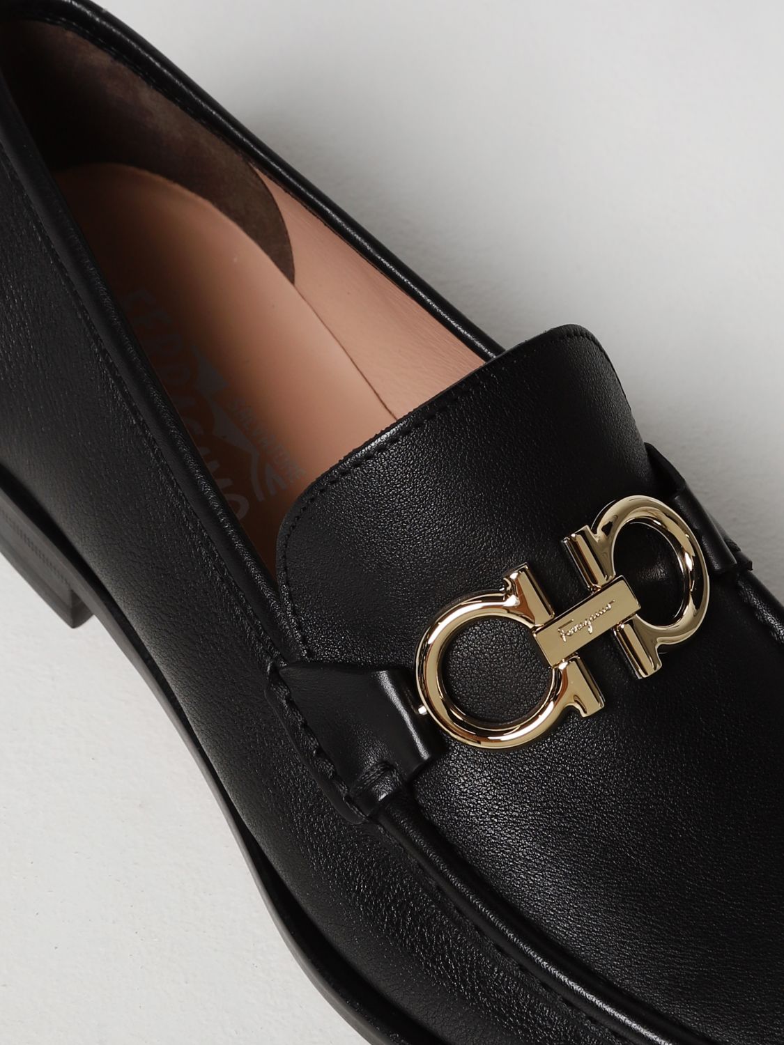 GIÀY SALVATORE FERRAGAMO Rolo leather loafers