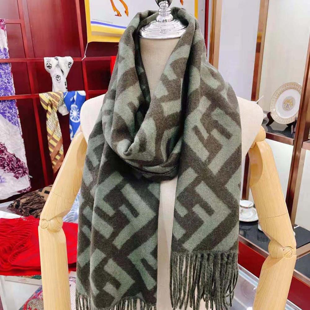 KHĂN Fendi Women FF Scarf Green Cashmere Scarf