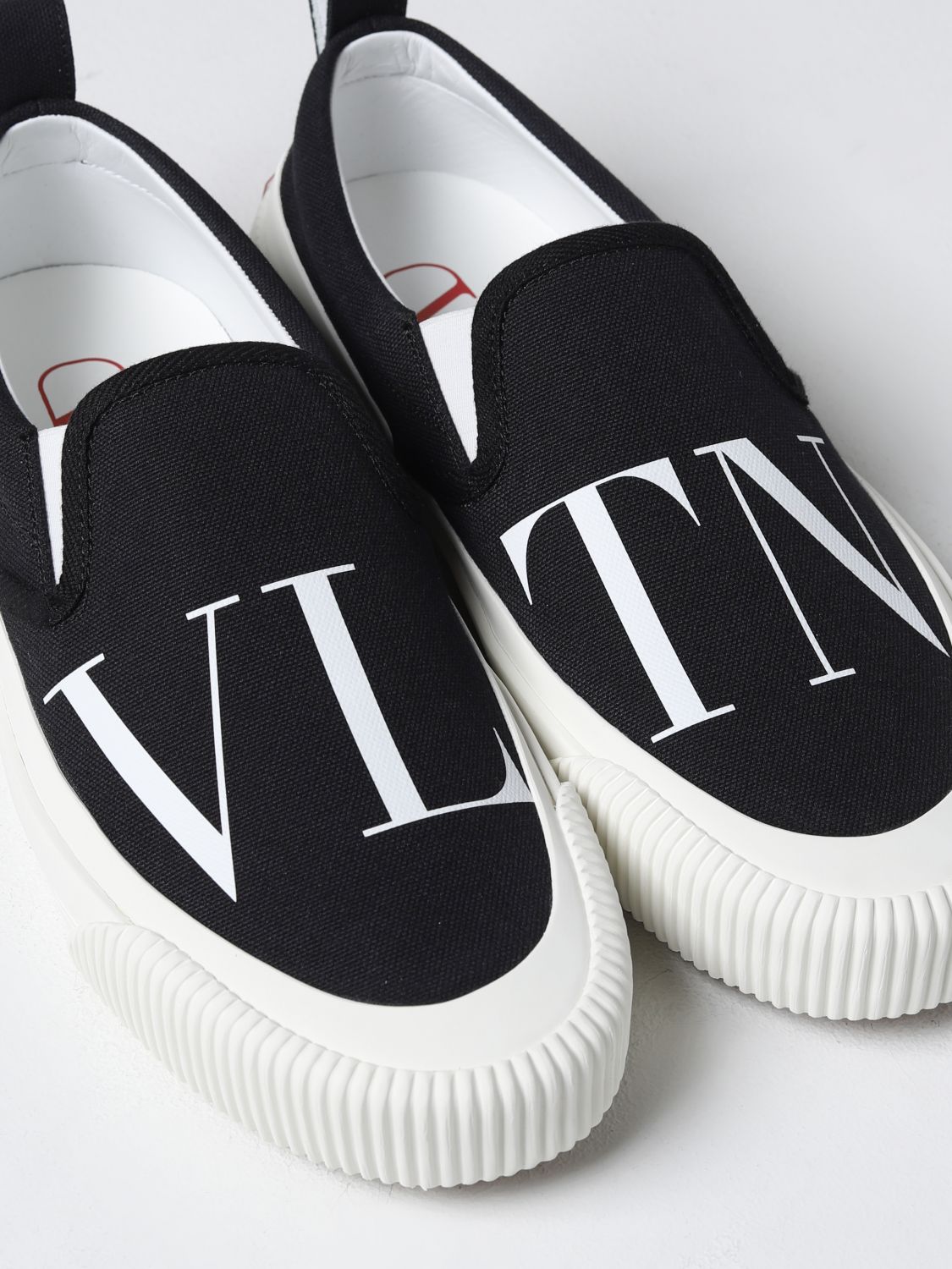 GIÀY VALENTINO GARAVANI VLTN Black Slip-on