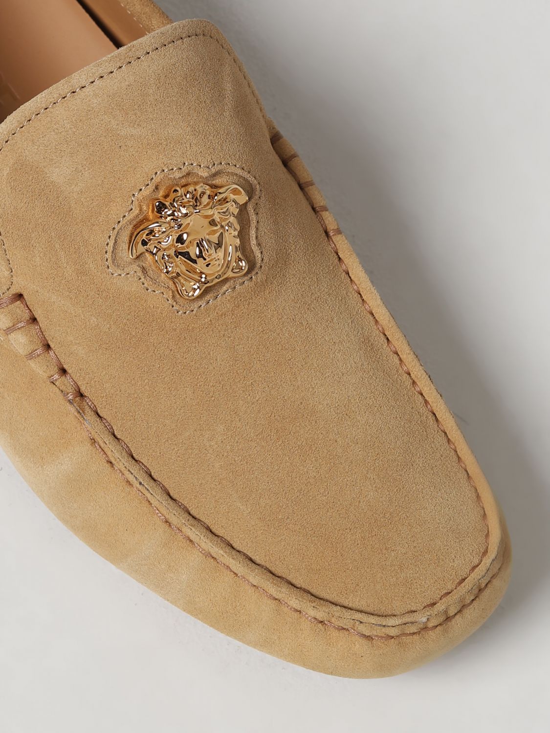 GIÀY VERSACE Medusa head Camel loafers