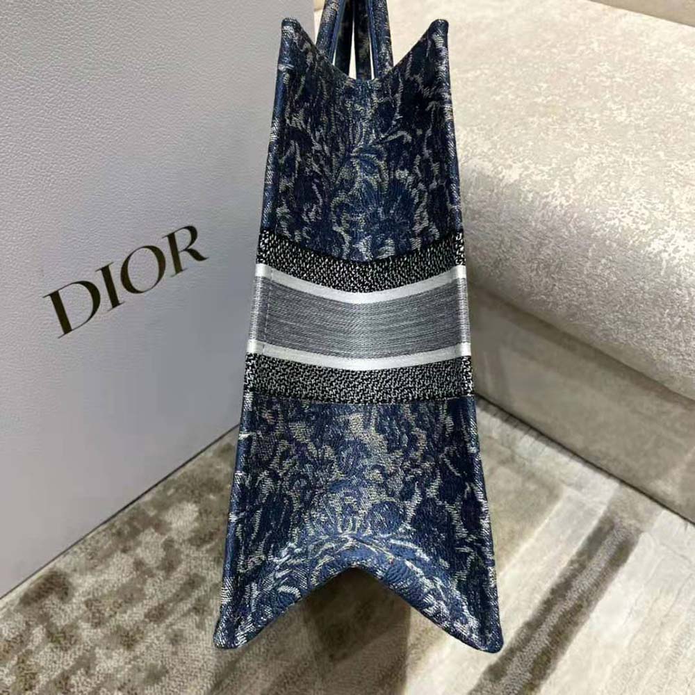 TÚI Christian Dior Book Tote Blue Dior Brocart Embroidery with Denim Effect