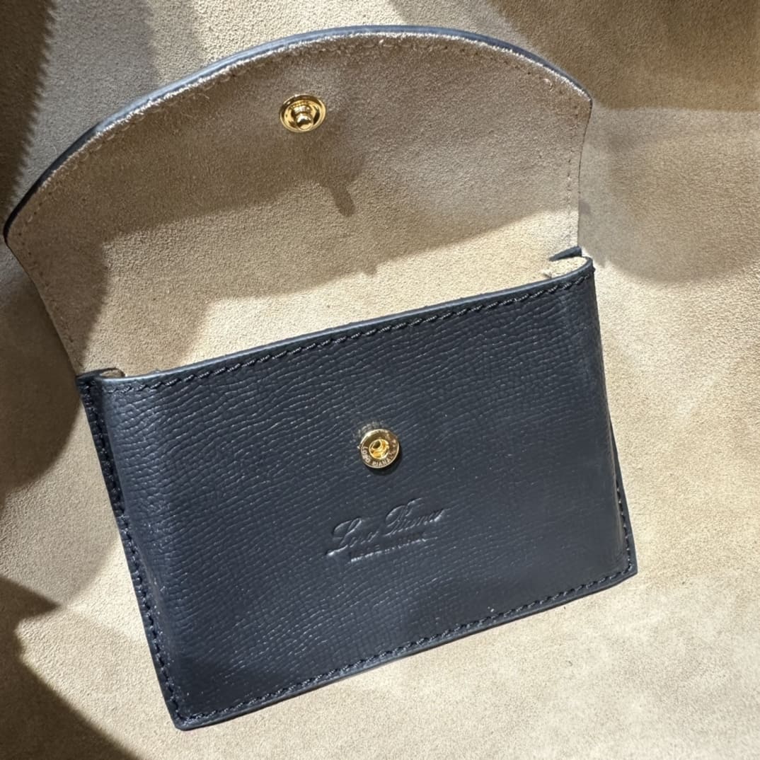 TÚI Loro Piana Women Extra bằng da bê màu xanh đậm