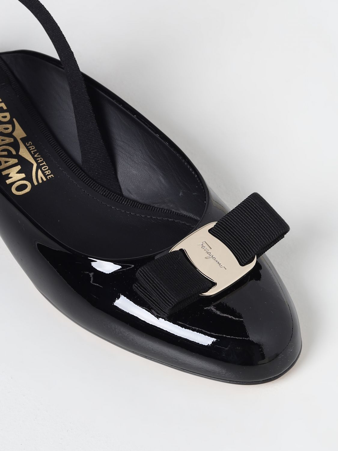 GIÀY SALVATORE FERRAGAMO Black ballet flats shoes