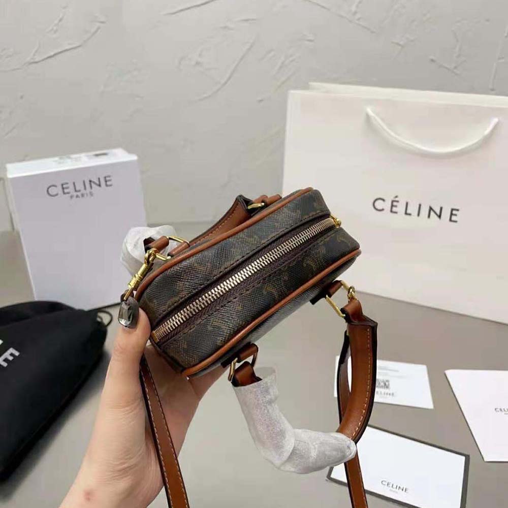 TÚI Celine Women Medium Celine Heart in Triomphe Canvas and Calfskin