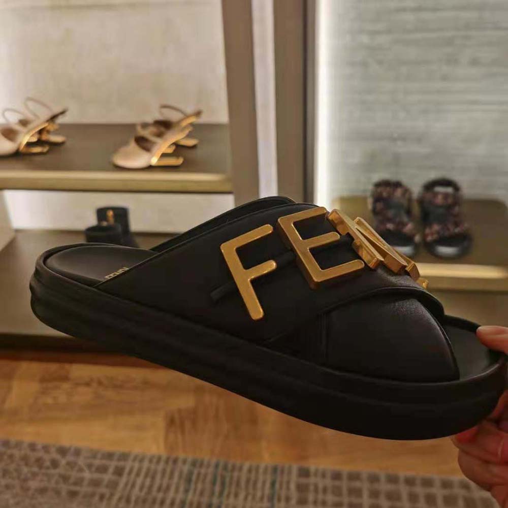 DÉP Fendi Fendigraphy Black Leather Slides