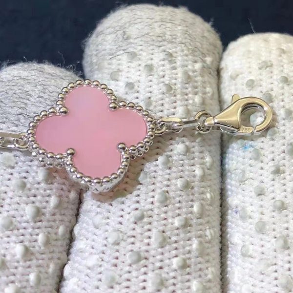 Vòng tay Van Cleef & Arpels Vintage Alhambra Pink Opal 5 motifs vàng trắng 18K